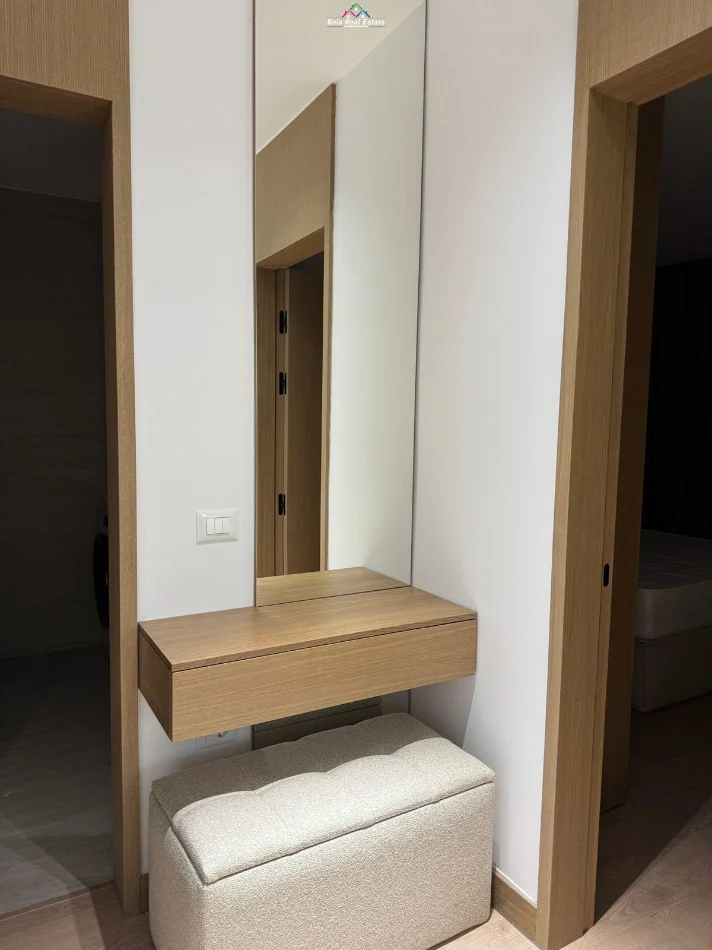 Tirane, jepet me qera apartament 1+1+Ballkon Kati 3, 70 m² 1.050 € (komuna e parisit)