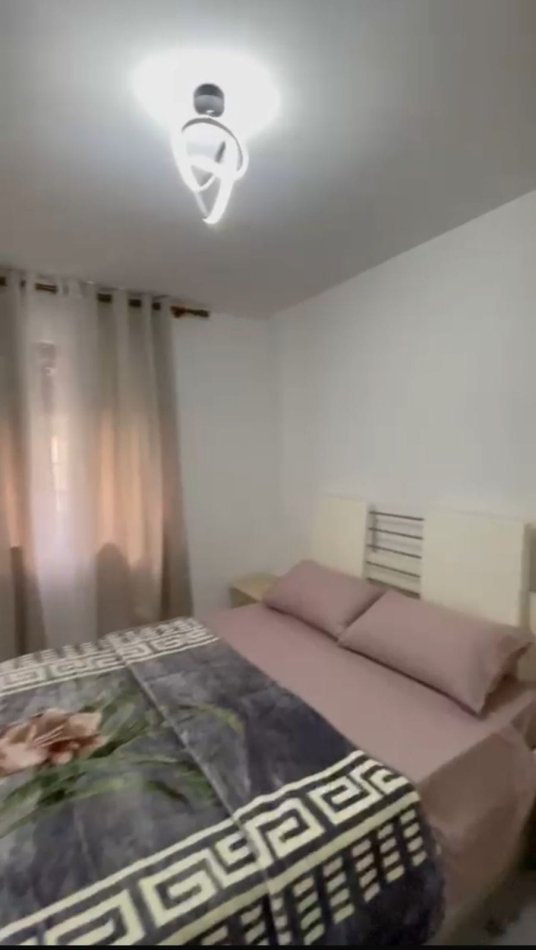 Tirane, jepet me qera apartament 2+1 Kati 1, 100 m² 800 € (rruga e durresit)