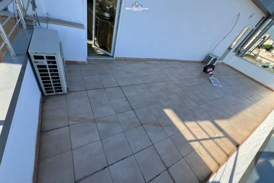 Tirane, jepet me qera apartament 1+1+Ballkon Kati 6, 65 m² 650 € (vasil shanto)