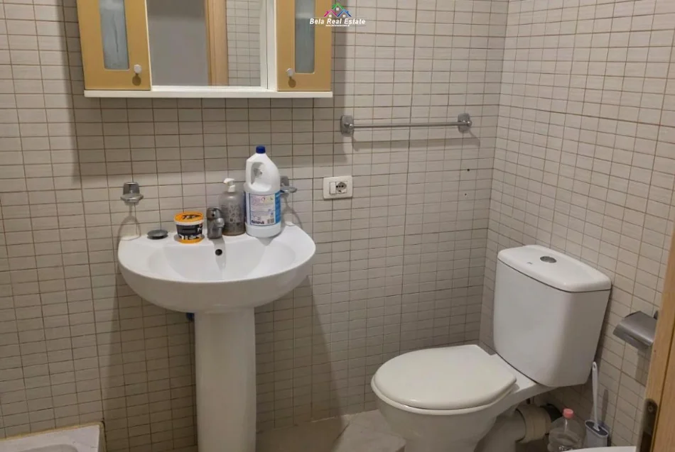 Tirane, jepet me qera zyre Kati 2, 103 m² 670 € (frosina plaku)