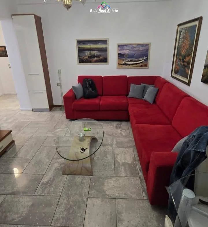 Tirane, jepet me qera apartament 2+1 Kati 3, 70 m² 575 € (rruga e dibres)