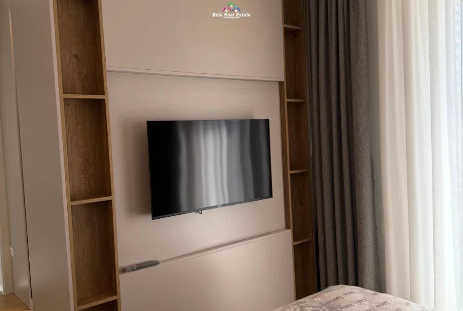 Tirane, jepet me qera Vile 2+1 Kati 3, 197 m² 2.100 € (Ne Farke tek Rezidenca Aba)