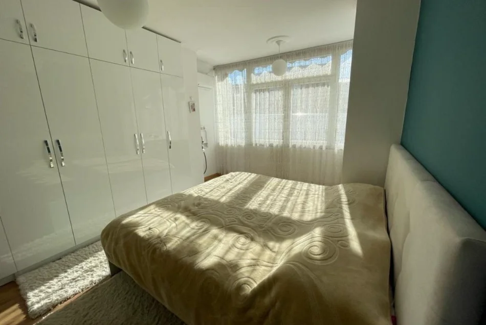 Tirane, jepet me qera apartament 2+1 Kati 5, 82 m² 630 € (mine peza)