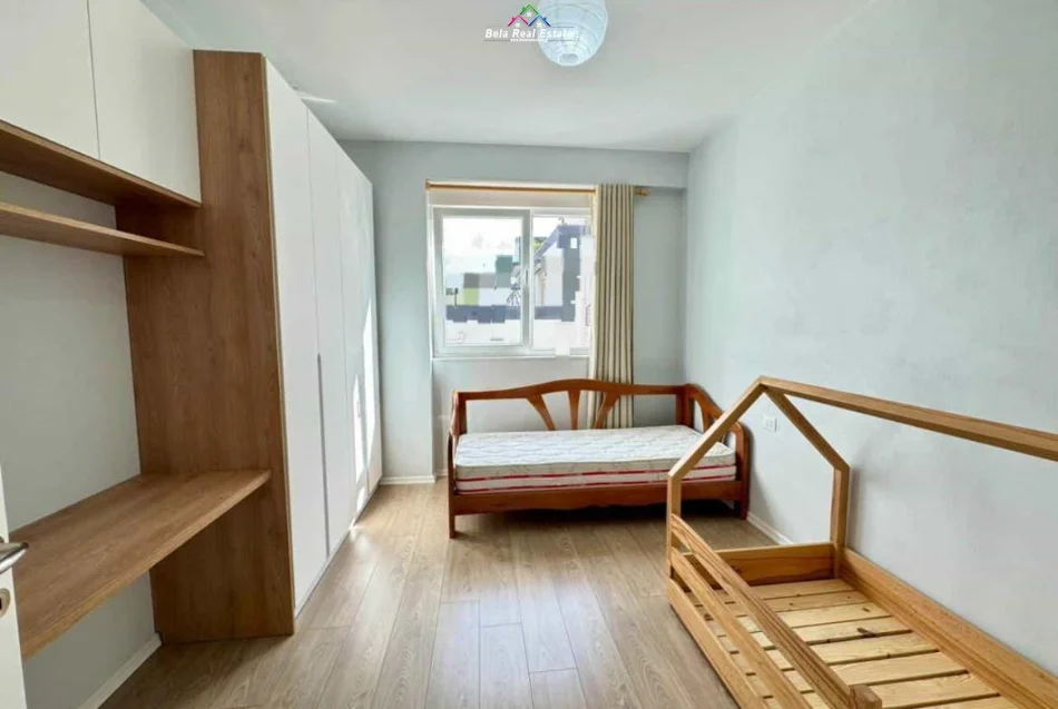 Tirane, shes apartament 2+1 Kati 4, 105 m² 278.000 € (hamdi sina)