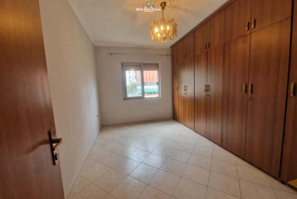 Tirane, shes apartament 2+1 Kati 1, 92 m² 145.000 € (foto xhavella)