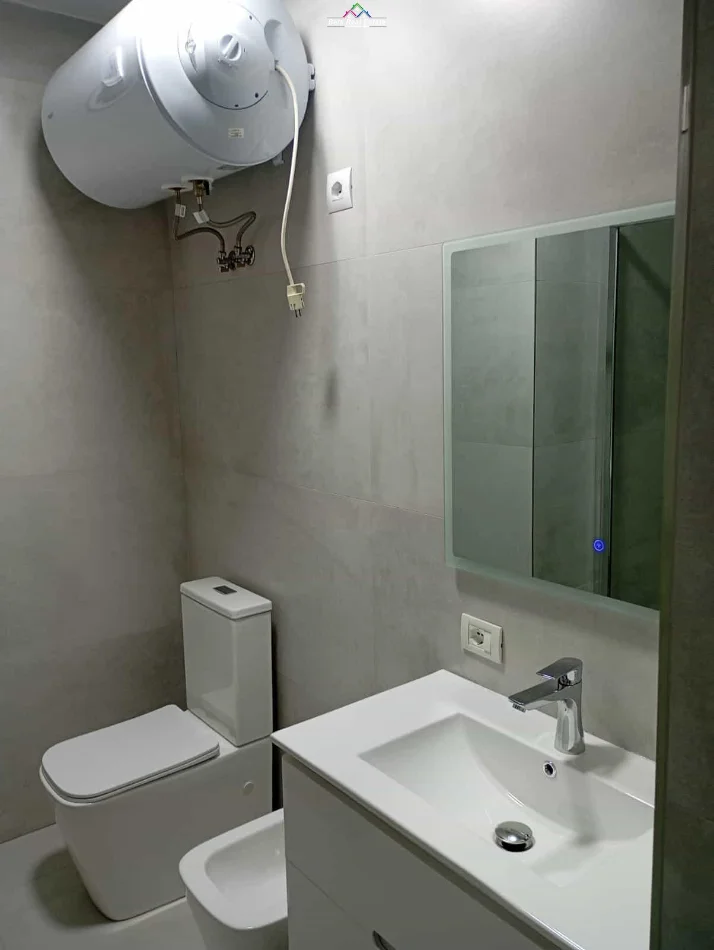 Tirane, jepet me qera apartament Kati 2, 100 m² 730 € (medar shtylla)