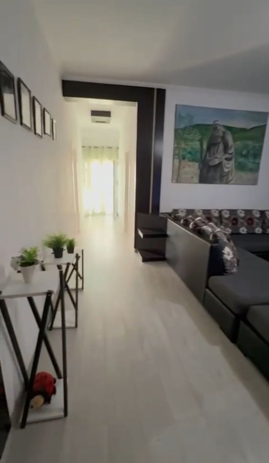 Tirane, shitet apartament 2+1+Ballkon Kati 2, 110 m² 187.300 € (bulevardi i ri)