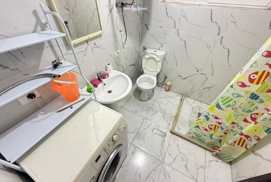 Tirane, jepet me qera Vile 2+1 Kati 2, 78 m² 350 € (Rruga Sadik Petrela)