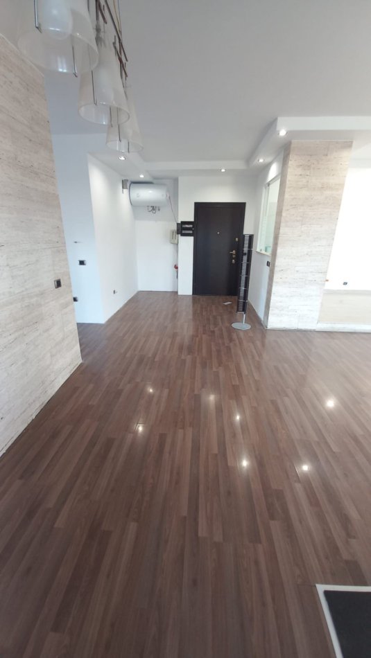 Tirane, shes apartament 2+1 Kati 4, 150 m² 345.000 € (Rruga Kristo Luarasi)