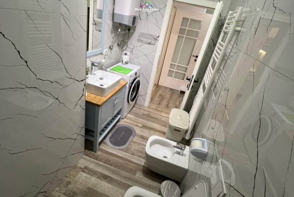 Tirane, jepet me qera apartament 2+1 Kati 2, 85 m² 780 € (Rruga Asim Vokshi)