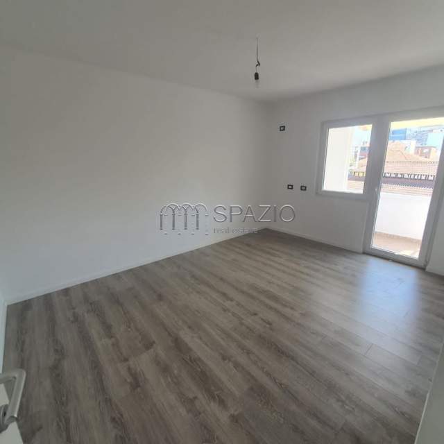 Tirane, shitet apartament 2+1+BLK Kati 4, 75 m² 110.000 Euro