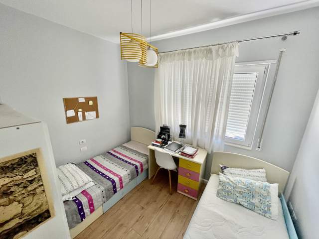 Tirane, jepet me qera apartament 2+1+BLK Kati 3, 100 m² 650 Euro (2+1)