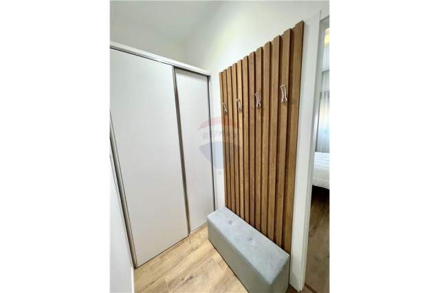 Tirane, jepet me qera apartament 1+1+BLK Kati 13, 60 m² 500 Euro