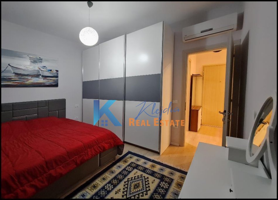 Tirane, jap me qera apartament 1+1+Ballkon Kati 7, 60 m² 650 € (Komuna e Parisit, Kika 2)