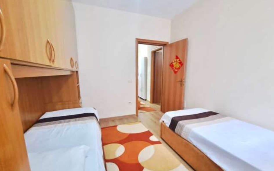 Tirane, jepet me qera apartament 2+1 Kati 6, 104 m² 700 € (Rruga e Kavajes)