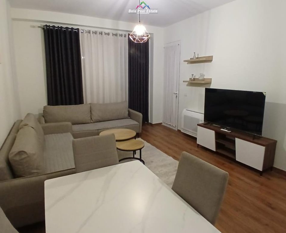 Tirane, jepet me qera apartament 2+1 Kati 5, 97 m² 600 € (Paskuqan)