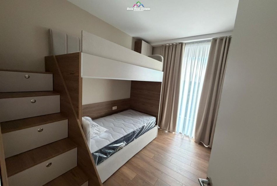 Tirane, jepet me qera apartament 2+1 Kati 9, 104 m² 1.400 € (Rruga Mine Peza)