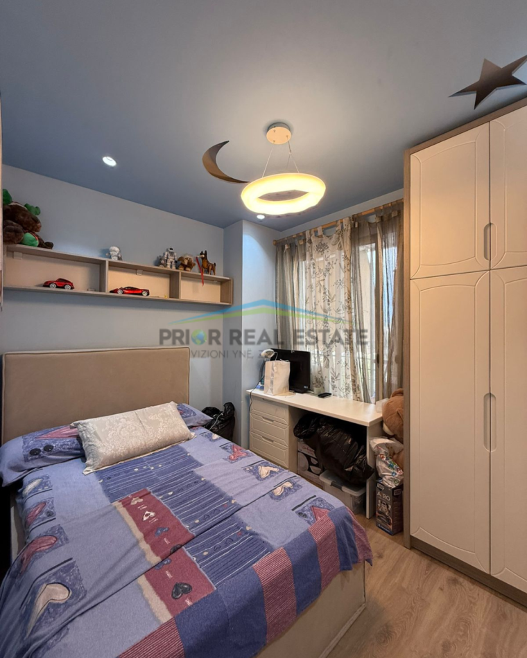 Tirane, jepet me qera apartament 2+1+Ballkon Kati 6, 93 m² 750 € (Don Bosko)