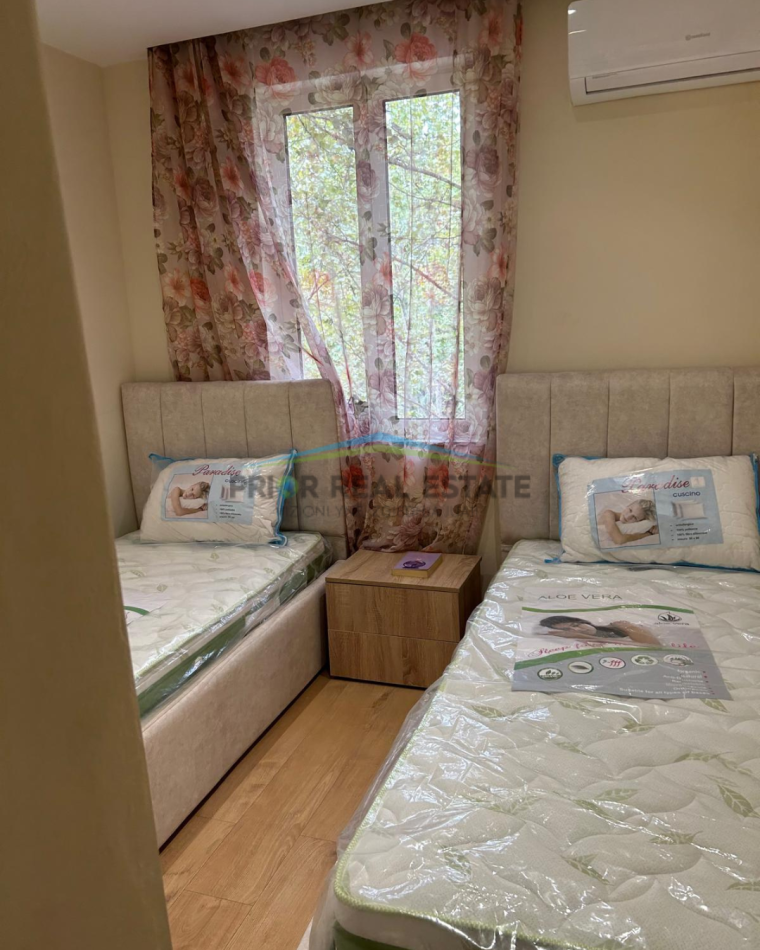Tirane, jepet me qera apartament 2+1 Kati 4, 80 m² 55.000 ALL (Bulevardi Bajram Curri, afër Lulishtes 1 Maj)