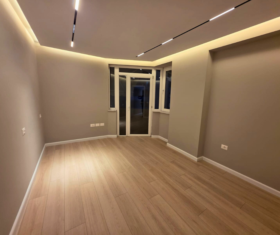 Tirane, shes apartament 2+1 Kati 8, 112 m² 320.000 € (Ish-Ekspozita)