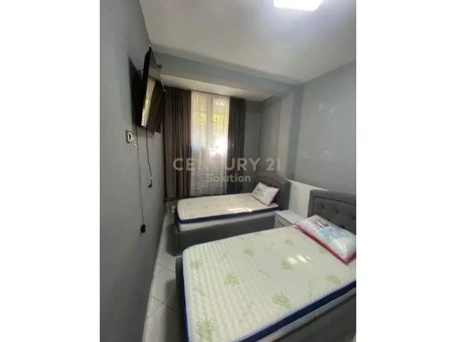 Tirane, jepet me qera apartament 2+1+BLK 83 m² 700 Euro (21 dhjetori)