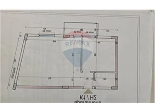 Tirane, jepet me qera zyre Kati 1, 92 m² 650 Euro (Rruga e Barrikadave)