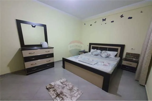 Tirane, jepet me qera apartament 1+1 Kati 6, 64 m² 400 Euro (Astir)