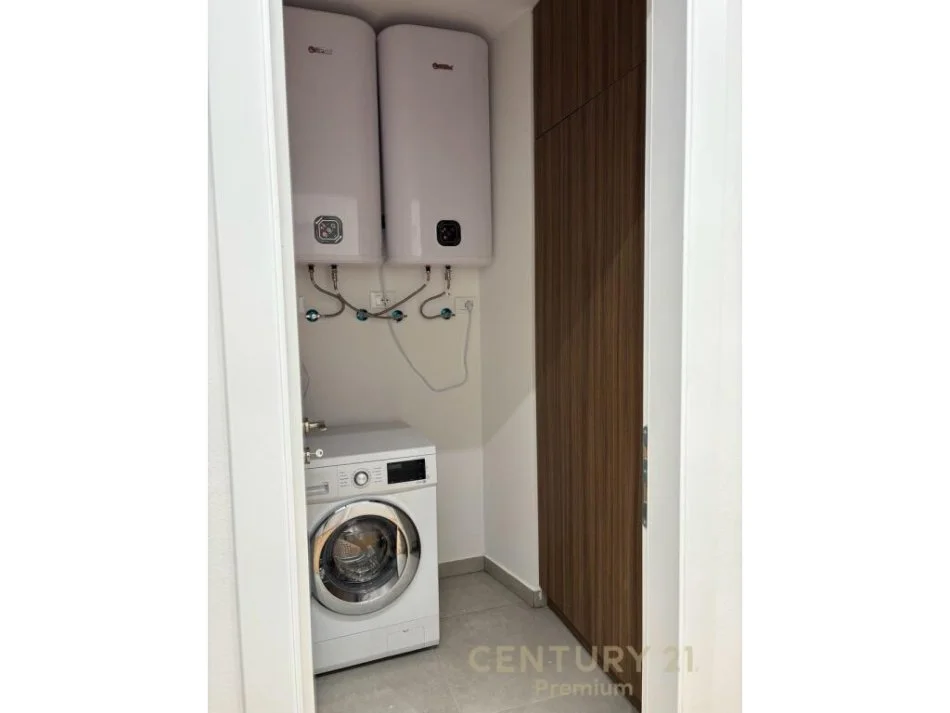 Apartament 3+1+1 Post Parkimi Tek Rezidenca " Lake View"!