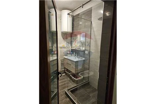 Tirane, jepet me qera apartament 1+1+Ballkon, Kati 4, 61 m² 550 € (Zogu i Zi)