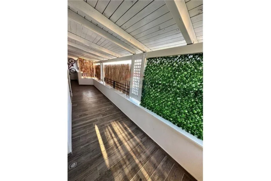 Durres, shitet apartament 3+1 Kati 5, 230 m² 250.000 € (Mali I Robit)