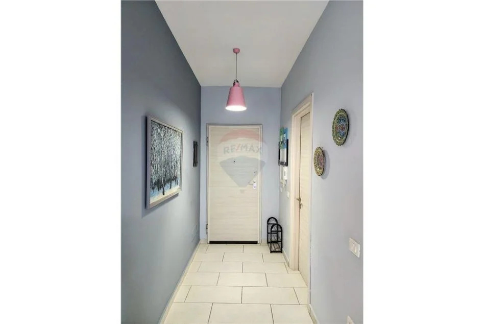 Tirane, jepet me qera apartament 1+1 , 68 m² 600 € (Kodra e Diellit)