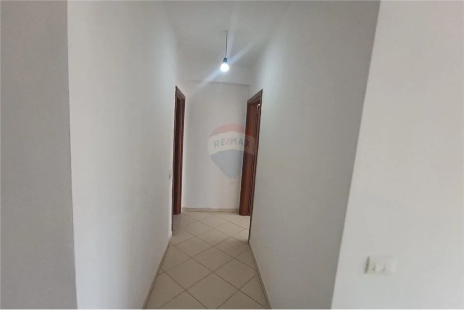 Tirane, shitet apartament 2+1 Kati 4, 95 m² 140.000 € (Don Bosko)