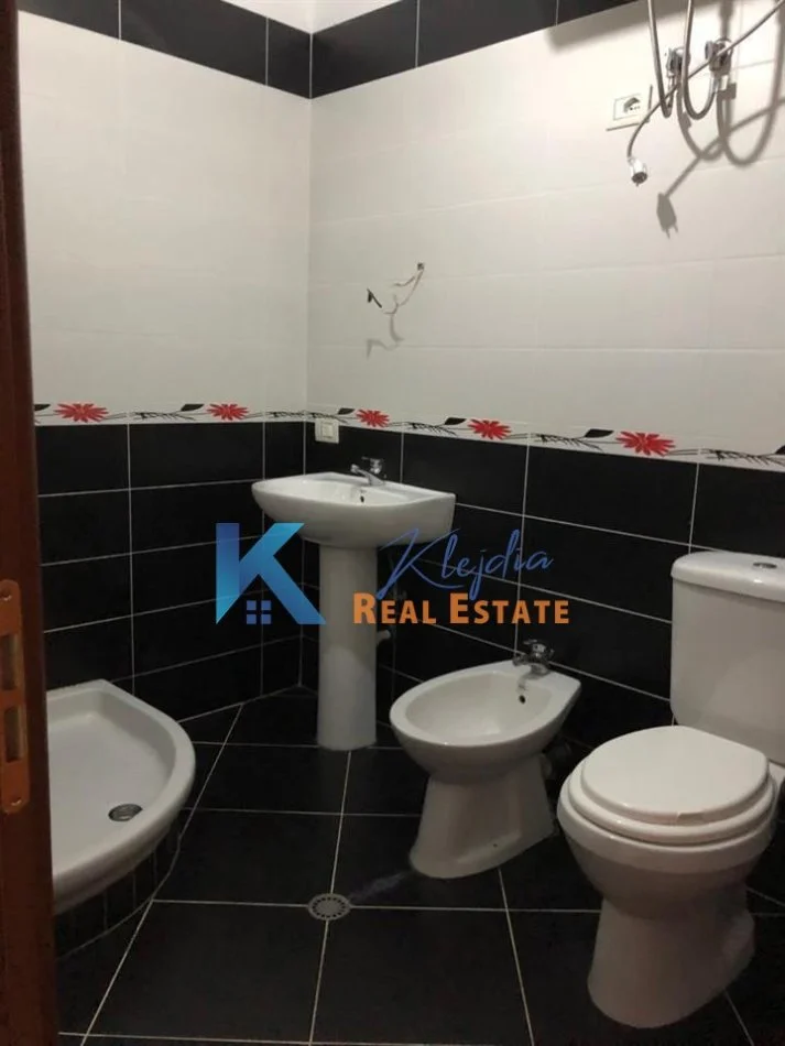 Tirane, shitet apartament 2+1 Kati 5, 116 m² 155.000 € (Astir, afer Ozone)