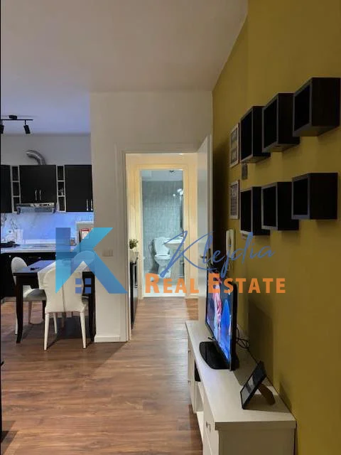 Tirane, jap me qera apartament 1+1 Kati 2, 54 m² 500 € (Xhamia e Tabakeve)