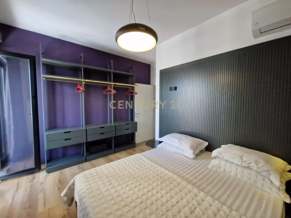 Tirane, shitet apartament 2+1 Kati 4, 98 m² 