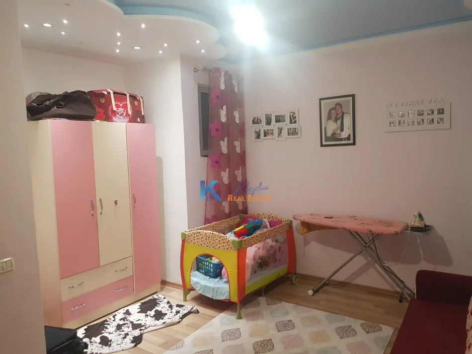 Tirane, jepet me qera apartament 2+1 Kati 4, 90 m² (Misto Mame, afer Hotel 7777)