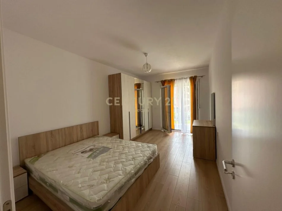 Tirane, jepet me qera apartament 2+1 Kati 1, 93 m² 600 € (kodra e diellit)