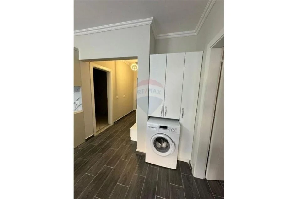 Shqiperi, shitet apartament 1+1 Kati 4, 69 m² 90.000 € (Pishat e Buta - Golem)