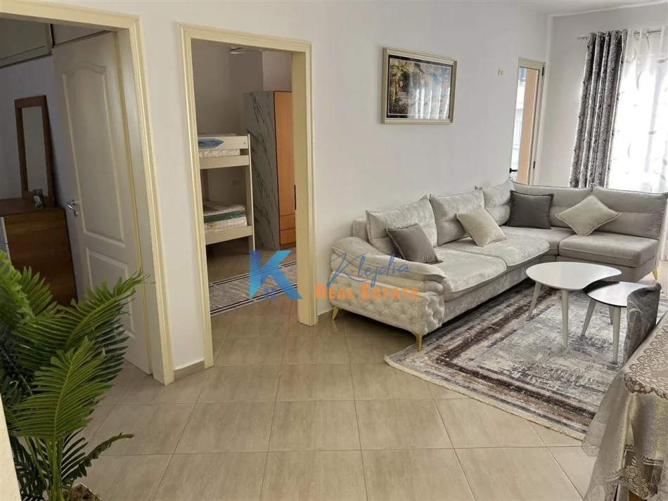 Tirane, jap me qera apartament 2+1+Ballkon , 78 m² (Astir)