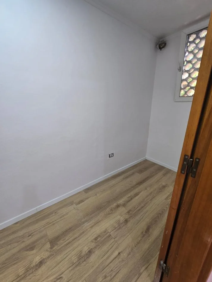 Tirane, shes apartament 2+1+Ballkon Kati 1, 81 m² 138.000 € (Ali Demi)