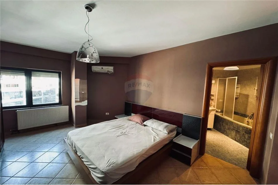 Tirane, jepet me qera apartament 2+1 Kati 4, 118 m² 500 € (ISH STACIONI I TRENIT (USLUGA))