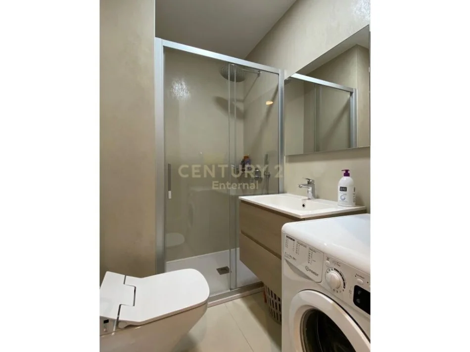 Tirane, jepet me qera apartament 2+1 Kati 11, 100 m² 1.200 € (garda)