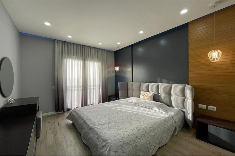 Tirane, shitet apartament 3+1 Kati 7, 145 m² 250.000 € (Green City - Fusha e Aviacionit)