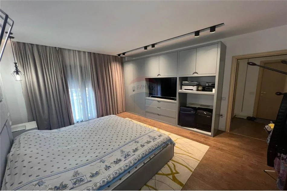 Tirane, shitet apartament 2+1 Kati 5, 114 m² 200.000 € (Rr. "Nexho Konomi" - Green City - Fusha e Aviacionit)