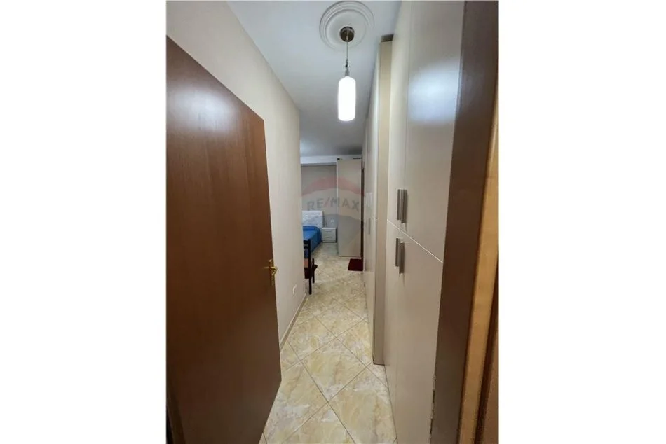 Tirane, jepet me qera apartament 2+1 Kati 3, 116 m² 600 € (Rruga Ibrahim Kodra - Komuna e Parisit)