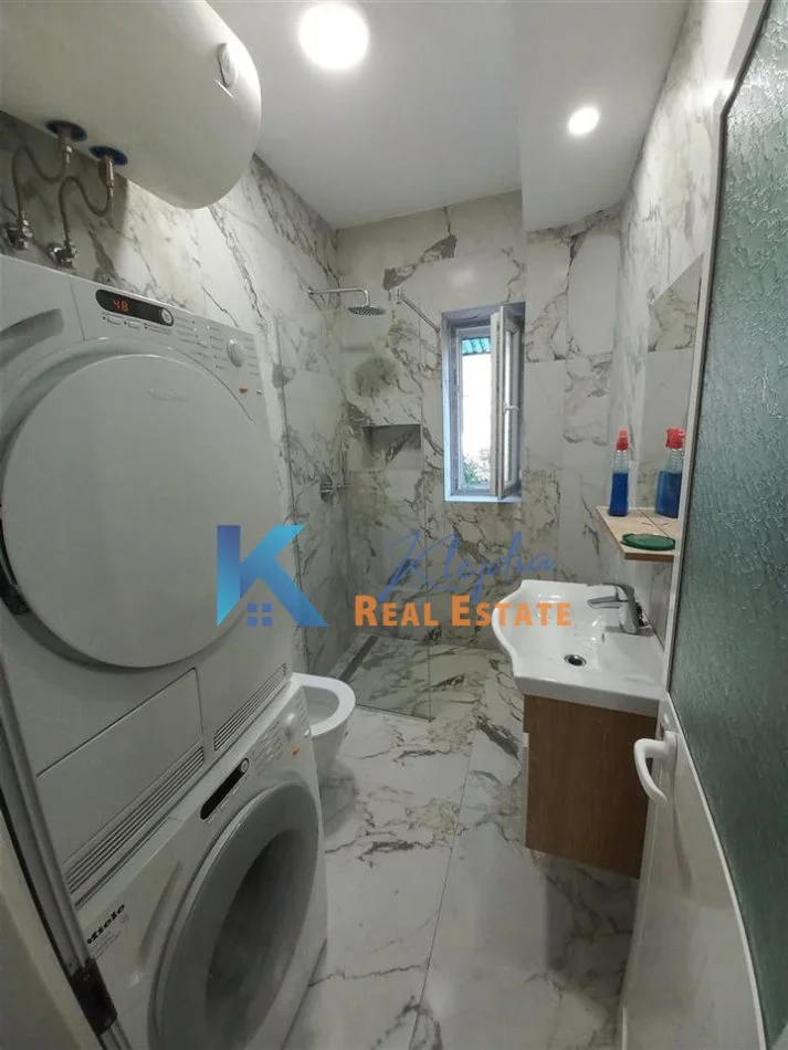 Tirane, jap me qera apartament 1+1 Kati 2, 45 m² (Zogu i Zi)