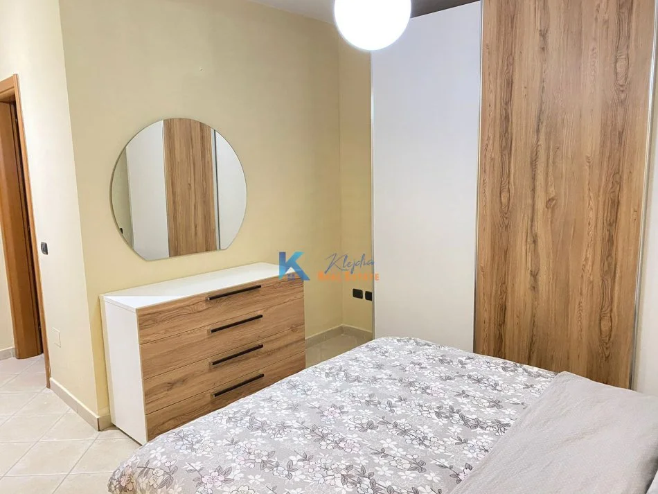 Tirane, jepet me qera apartament 2+1 Kati 10, 113 m² 900 € (Qender, prane Prokurorise se Pergjithshme)