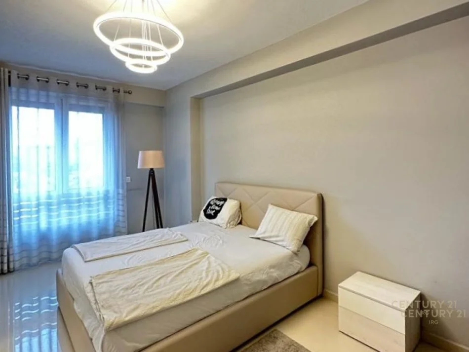 𝐓𝐢𝐫𝐚𝐧𝐞, 𝐣𝐞𝐩𝐞𝐭 𝐦𝐞 𝐪𝐞𝐫𝐚 𝐚𝐩𝐚𝐫𝐭𝐚𝐦𝐞𝐧𝐭 𝟏+𝟏 𝐊𝐚𝐭𝐢 𝟕, 𝟕𝟓 𝐦² 𝟗𝟎𝟎 € (𝐌𝐲𝐬𝐥𝐲𝐦 𝐒𝐡𝐲𝐫𝐢)