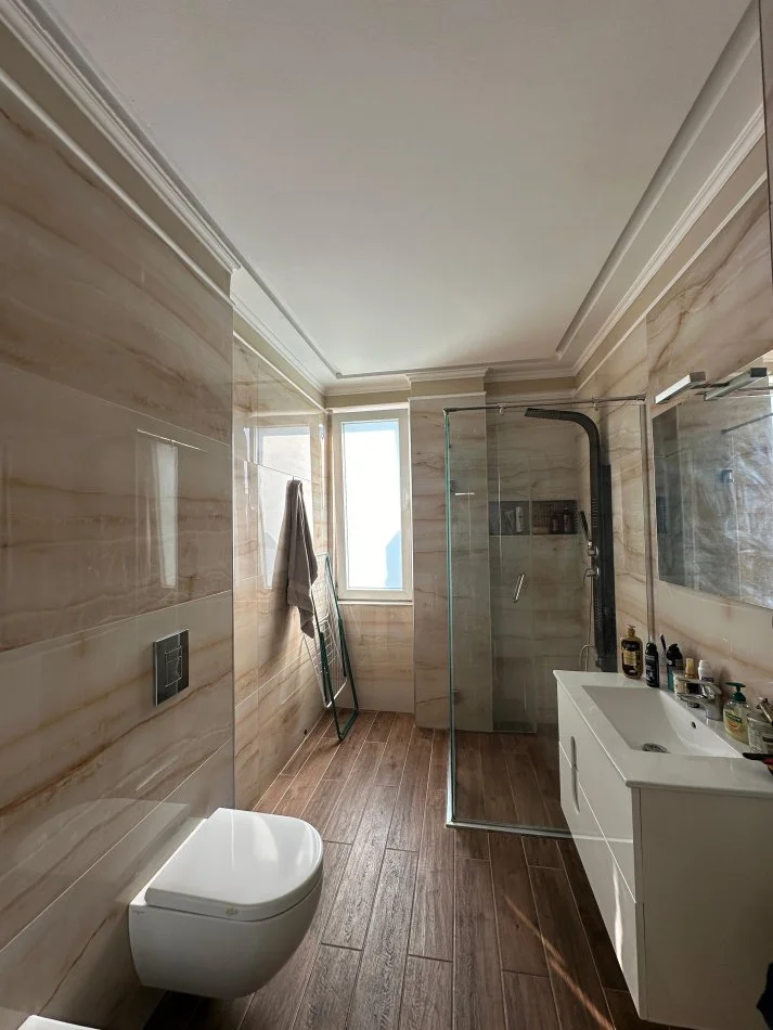 Tirane, shitet apartament 2+1 Kati 6, 76 m² 169.500 € (rruga e kavajes)