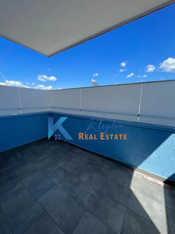 Tirane, shes apartament 2+1+Ballkon Kati 6, 85 m² 132.000 € (Jordan Misja, kompleksi Gener 2)